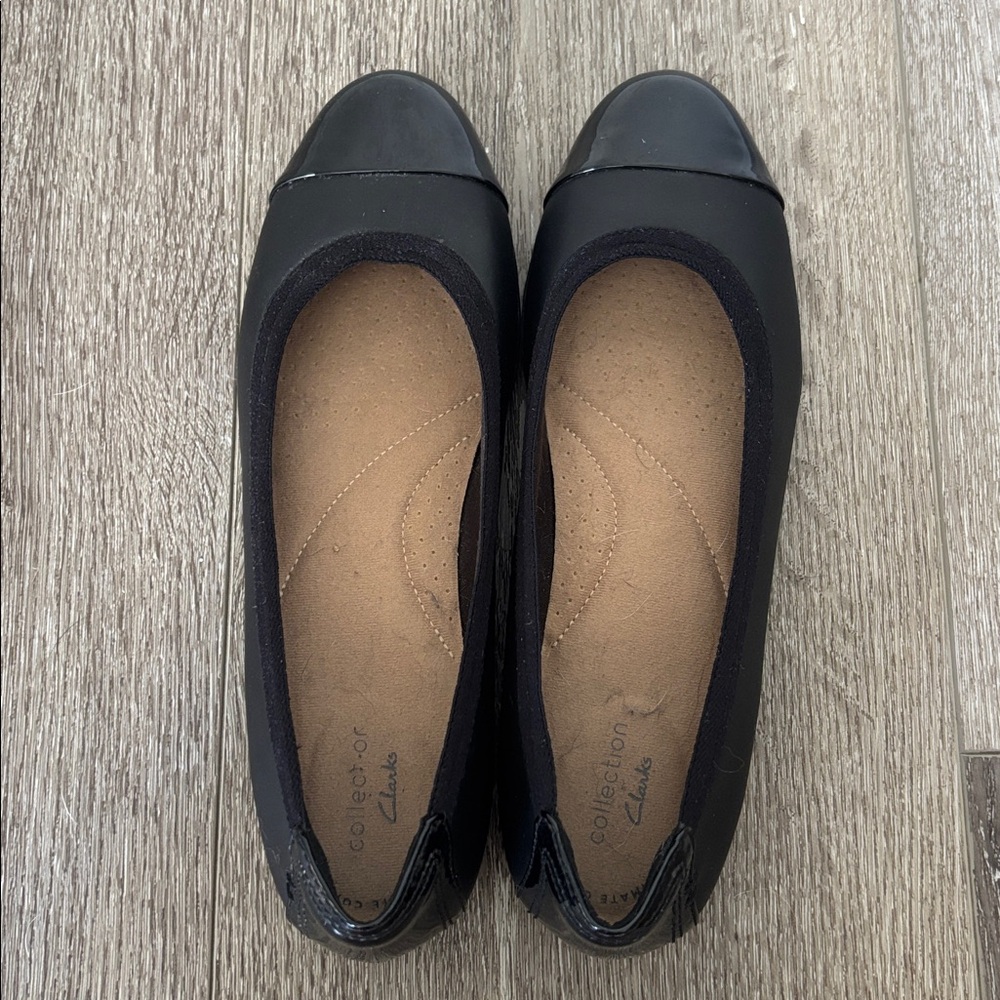 Clarks Sara Orchid Black Leather Ballet Flats - Picture 6 of 9